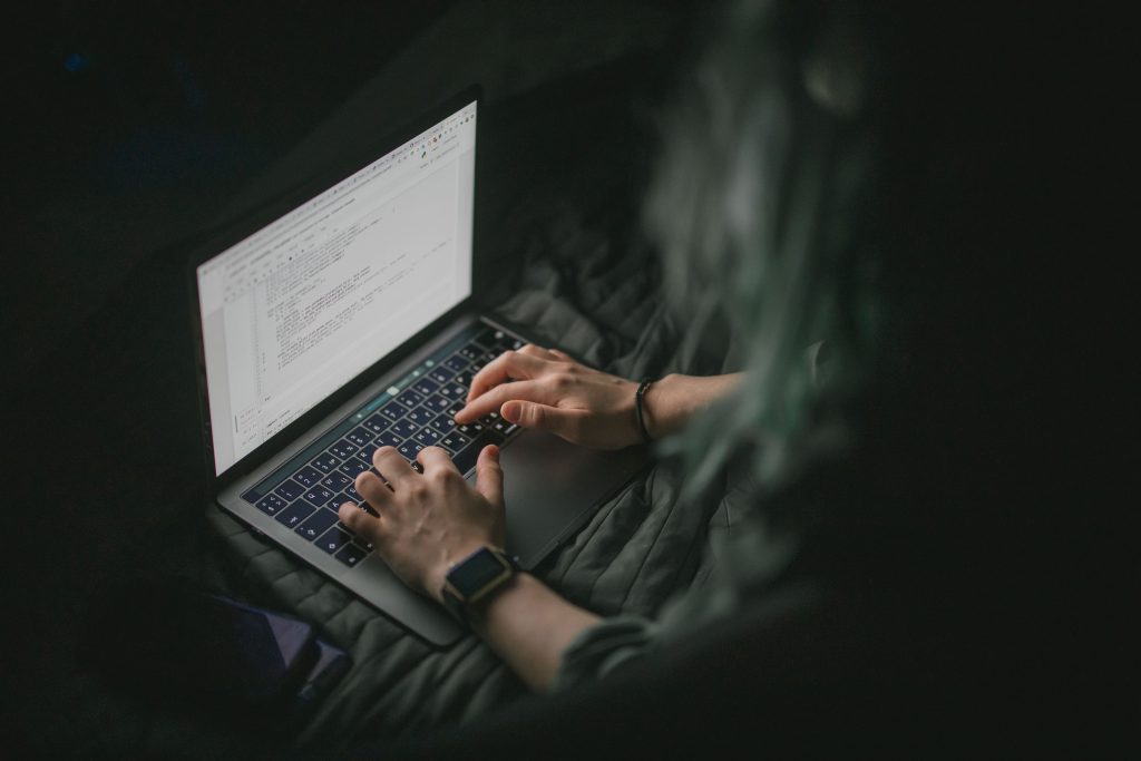 DO NOT USE TILLI CONSULTING GROUP OR E-COMMERCE GOLD